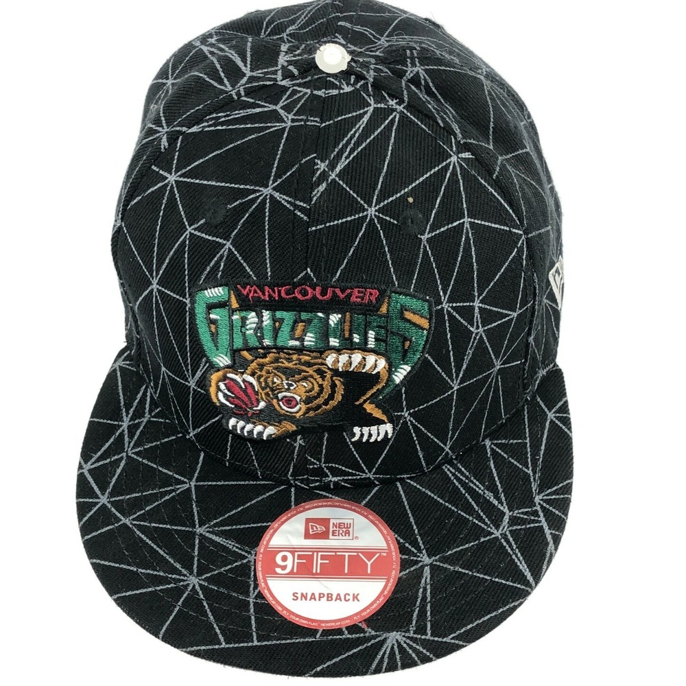 Vancouver Grizzlies Snapback Hat Cap Black Hardwood Classics New Era AOP Adult
